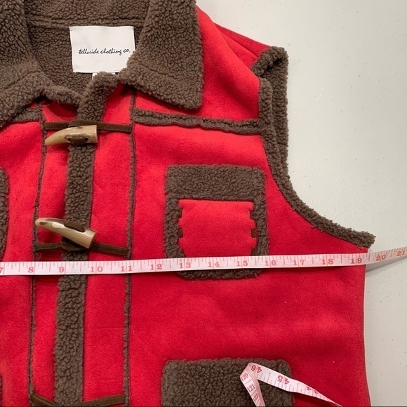 Telluride Clothing Co Vest Women Size Large Red Fleece Toggle Closure - Picture 4 of 5